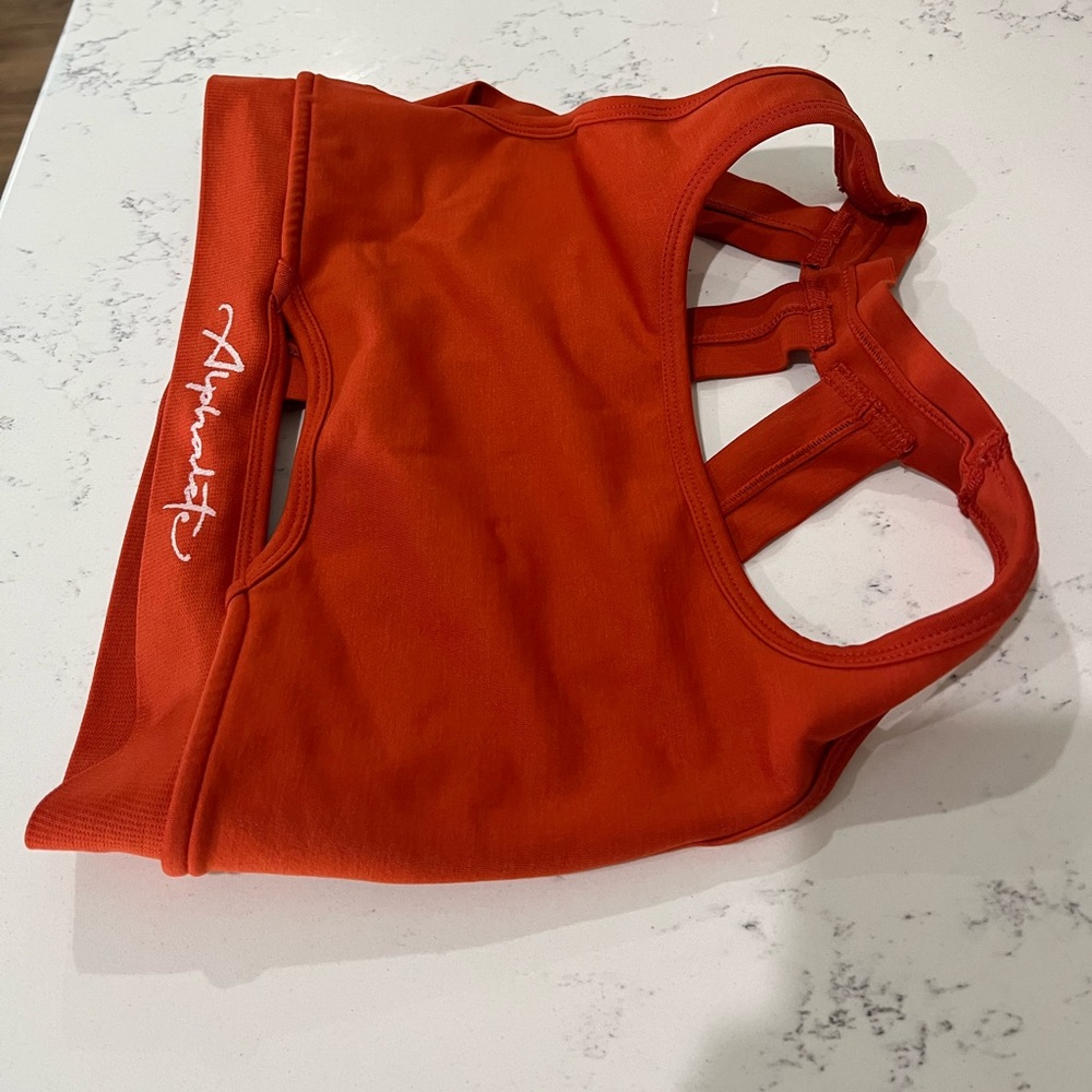 Alphalete sports bra